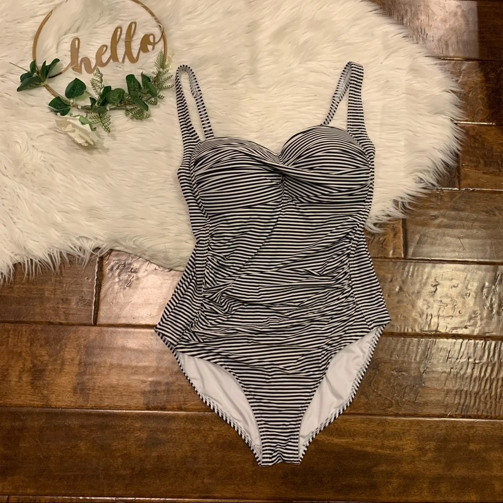 Niptuck Swimsuit White black Stripes One Piece Shaping/Control swimsuit Size 10